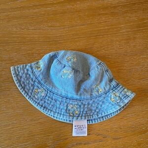 Gap Floral Denim Bucket Hat, size 6-12 months, NWOT